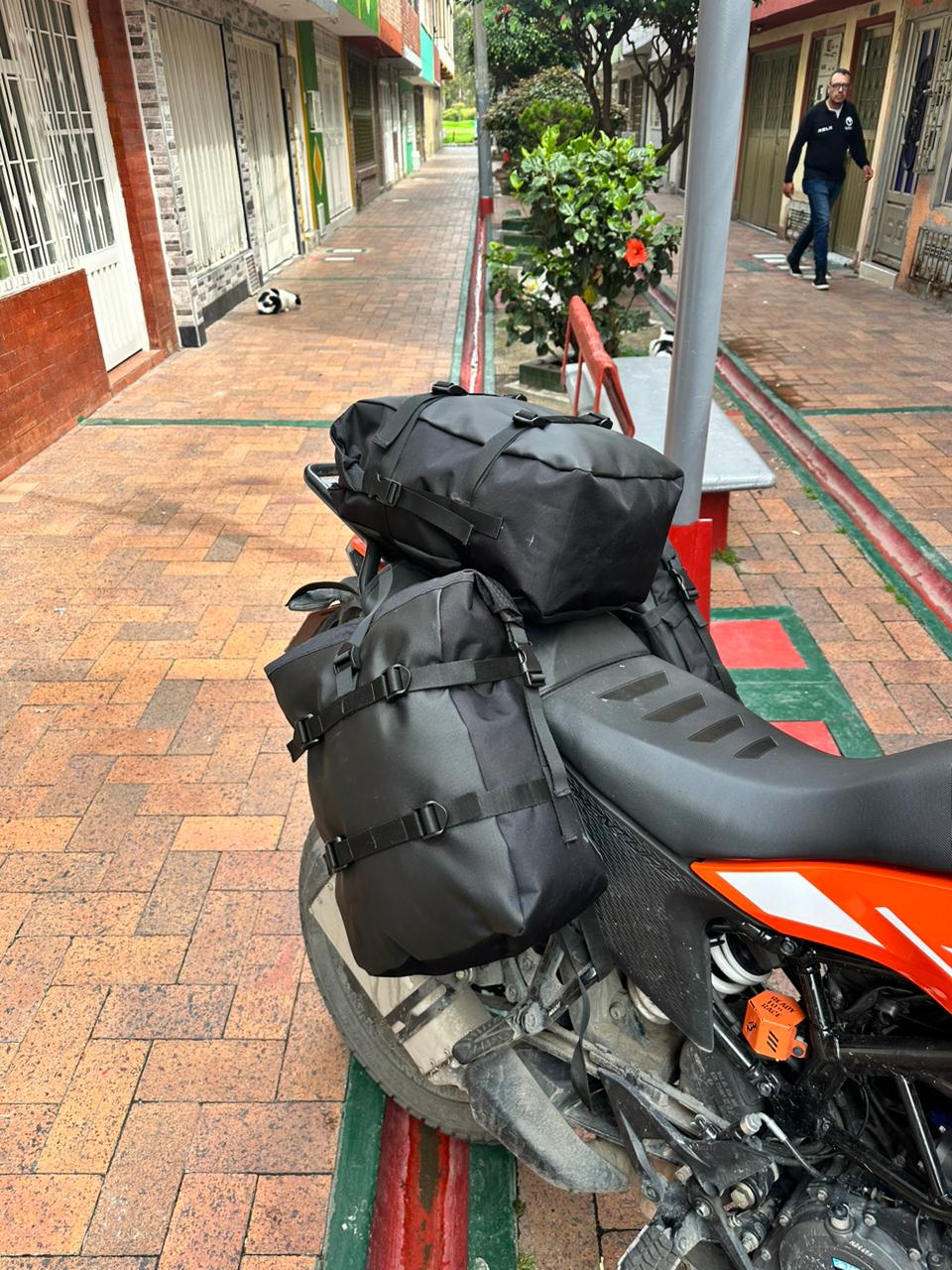 Alforjas EasyBags Rackless 20L