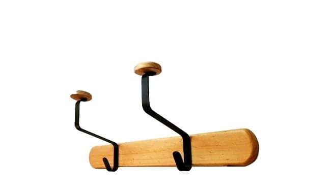 Soporte para cascos Doble horizontal en acabado natural