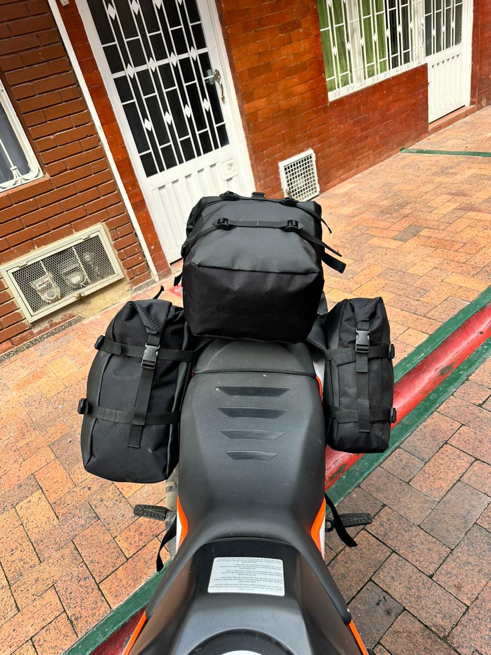 Alforjas EasyBags Rackless 20L