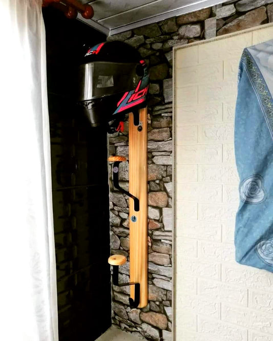 Soporte para cascos natural triple Vertical